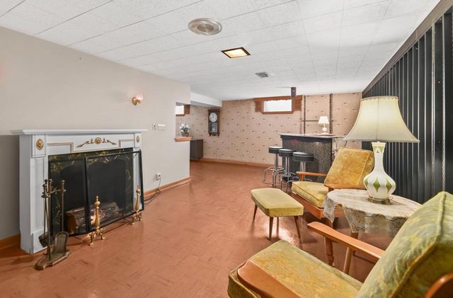 3386 S 78th STREET, Milwaukee, WI 53219