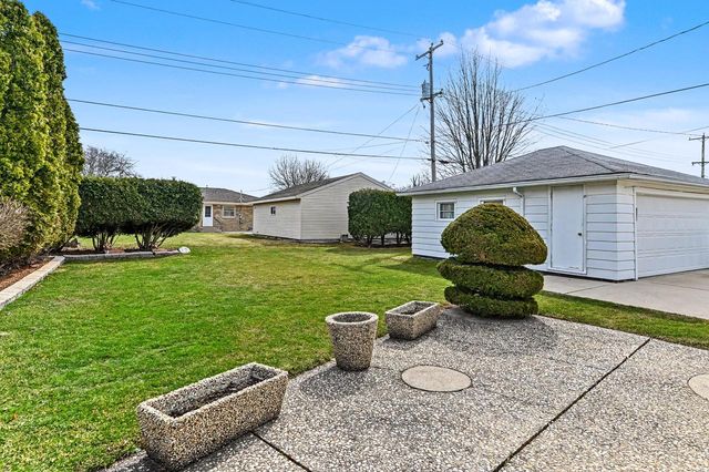 3386 S 78th STREET, Milwaukee, WI 53219