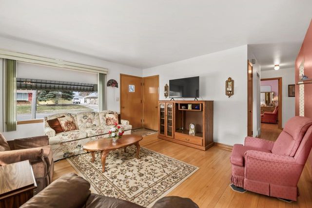 3386 S 78th STREET, Milwaukee, WI 53219