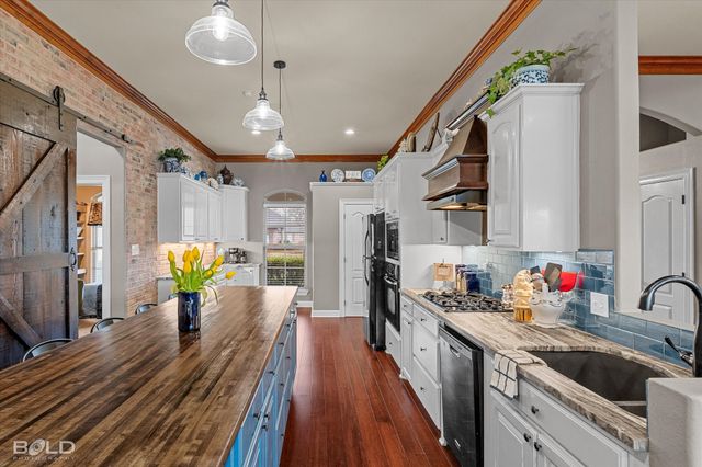 2481 Churchill Drive, Bossier City, LA 71111