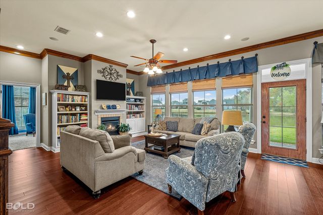 2481 Churchill Drive, Bossier City, LA 71111