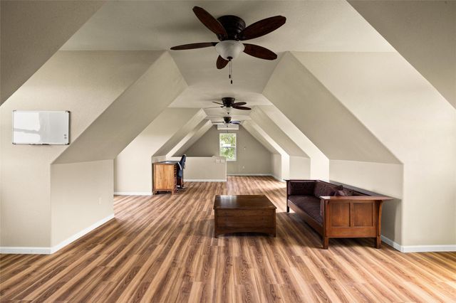 251 Seth HVN, Dripping Springs, TX 78620