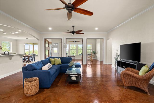 251 Seth HVN, Dripping Springs, TX 78620