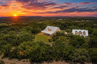 251 Seth HVN, Dripping Springs, TX 78620