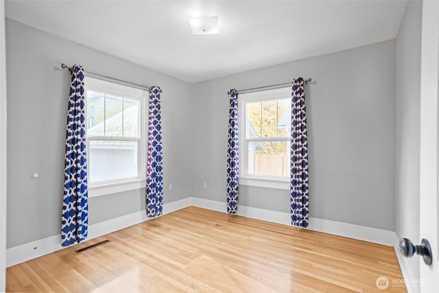 8 Newell Street, Walla Walla, WA 99362