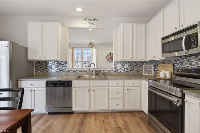 3753 Pear Orchard WAY, Suffolk, VA 23435