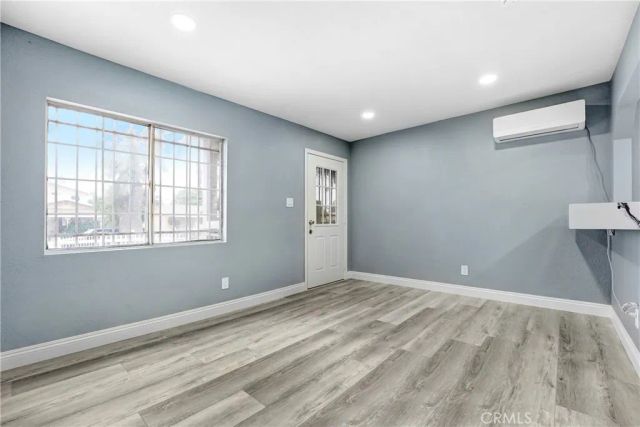 219 E 76th, Los Angeles, CA 90003