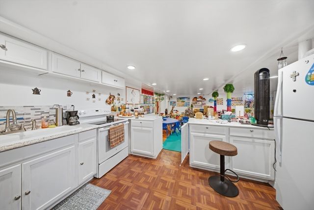 330 Lake St, Shrewsbury, MA 01545