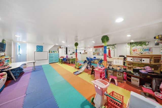 330 Lake St, Shrewsbury, MA 01545
