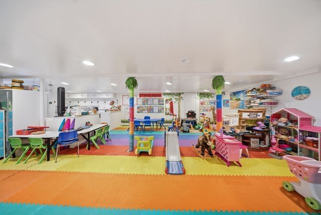 330 Lake St, Shrewsbury, MA 01545