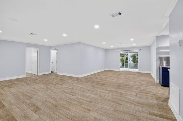725 Heron Drive, Delray Beach, FL 33444