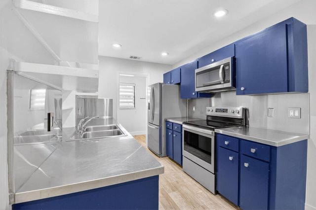 725 Heron Drive, Delray Beach, FL 33444