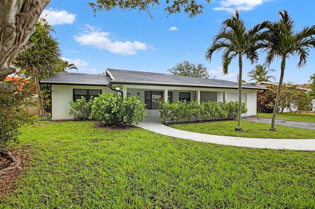 725 Heron Drive, Delray Beach, FL 33444