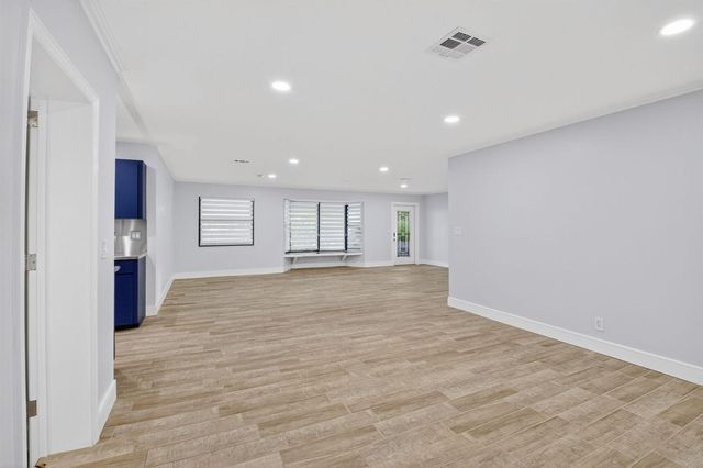 725 Heron Drive, Delray Beach, FL 33444