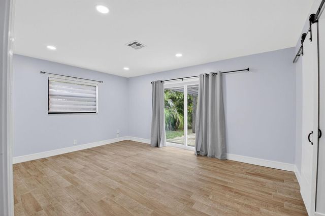 725 Heron Drive, Delray Beach, FL 33444