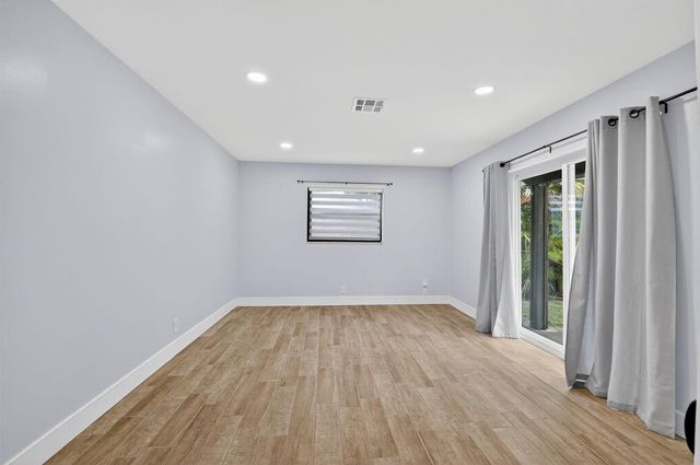 725 Heron Drive, Delray Beach, FL 33444
