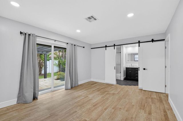 725 Heron Drive, Delray Beach, FL 33444