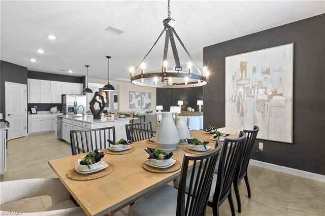 1579 Double Eagle TRL, Naples, FL 34120