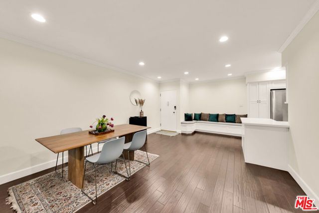 15248 Dickens Street 103, Sherman Oaks, CA 91403