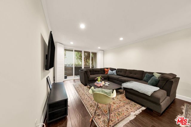 15248 Dickens Street 103, Sherman Oaks, CA 91403