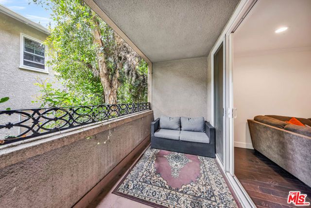 15248 Dickens Street 103, Sherman Oaks, CA 91403