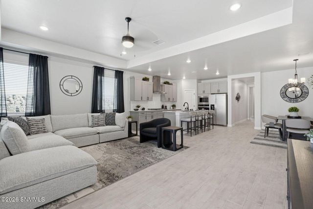 7560 Sierra Este Place, Las Cruces, NM 88012