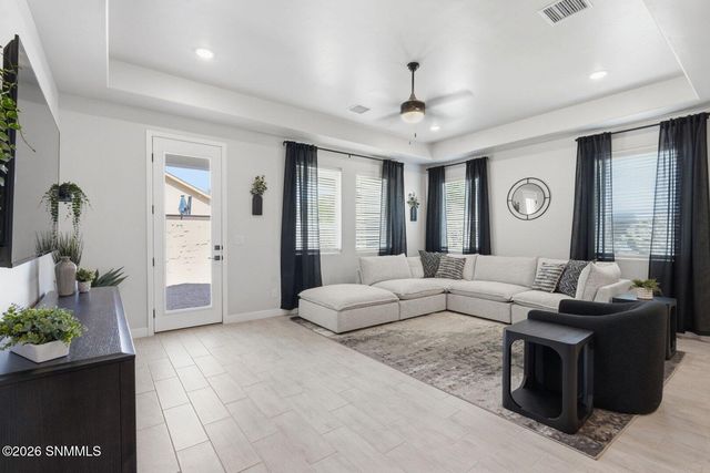 7560 Sierra Este Place, Las Cruces, NM 88012