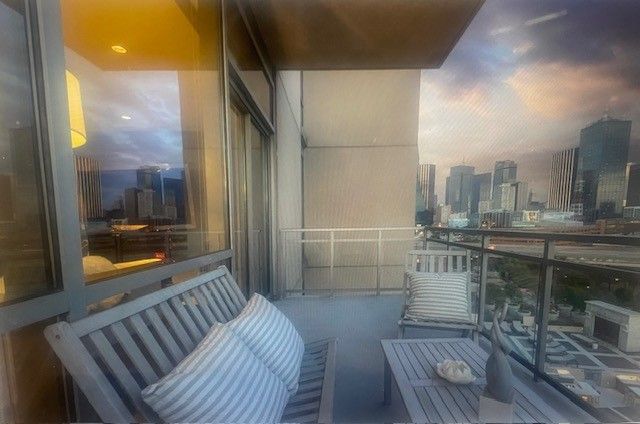 2200 Victory Avenue 805, Dallas, TX 75219