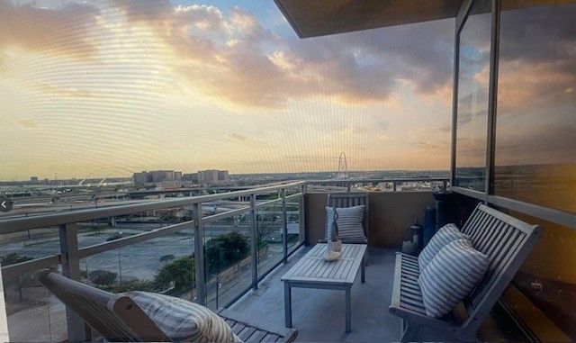 2200 Victory Avenue 805, Dallas, TX 75219