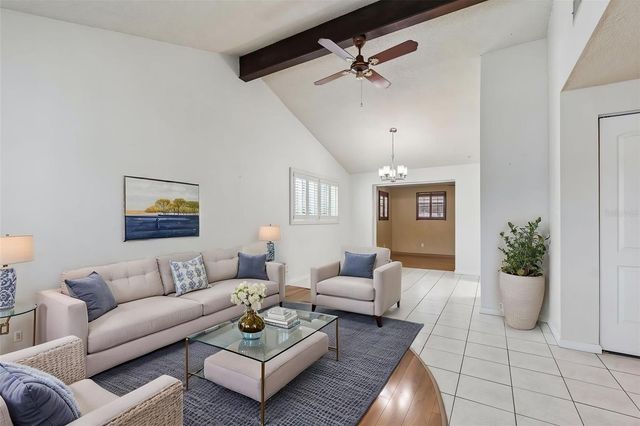 8806 OAK CIRCLE, Tampa, FL 33615