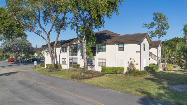 7665 Tahiti Lane 102, Lake Worth, FL 33467