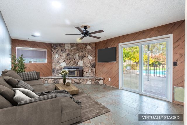 1939 Cameo Court, Redding, CA 96002