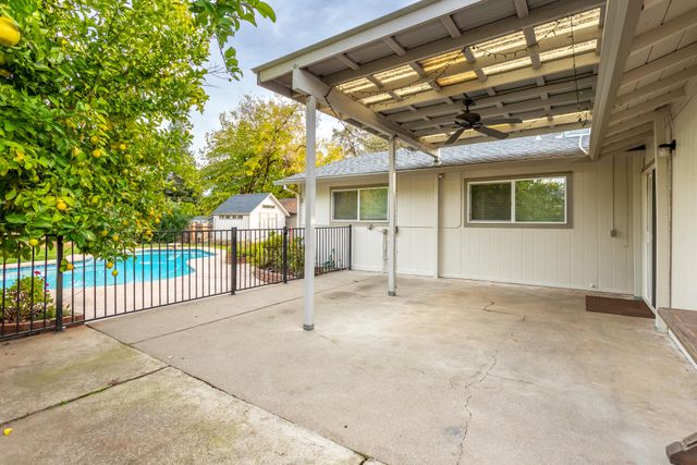 1939 Cameo Court, Redding, CA 96002