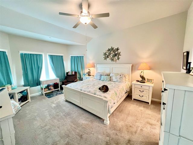 10013 Hermann Trace, Texas City, TX 77591