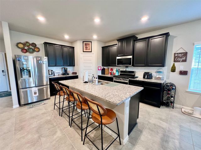 10013 Hermann Trace, Texas City, TX 77591