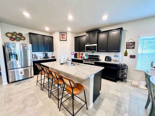 10013 Hermann Trace, Texas City, TX 77591