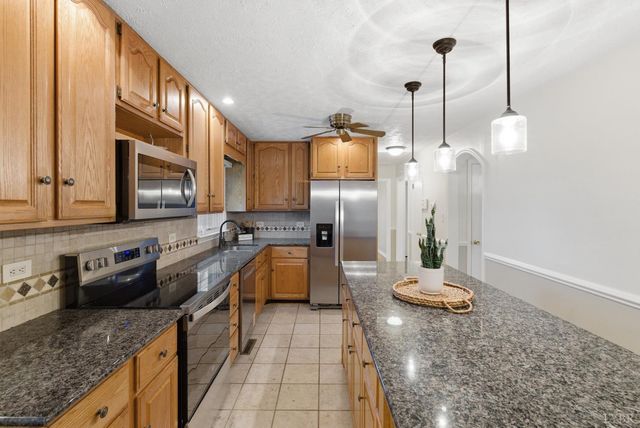 7092 Stage Coach Road, Nathalie, VA 24577