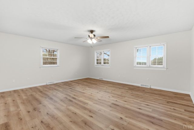 7092 Stage Coach Road, Nathalie, VA 24577