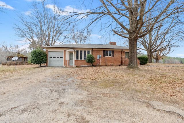 7092 Stage Coach Road, Nathalie, VA 24577