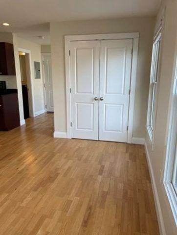 338 W Broadway 1, Boston, MA 02127