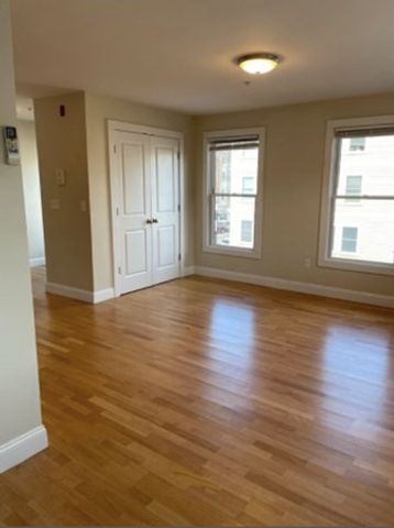 338 W Broadway 1, Boston, MA 02127