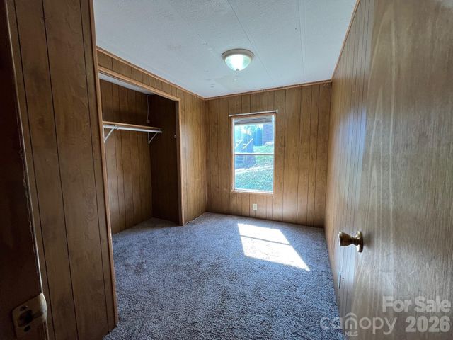 475 E Court Street, Marion, NC 28752