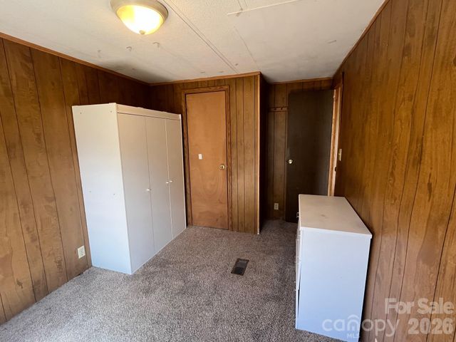 475 E Court Street, Marion, NC 28752