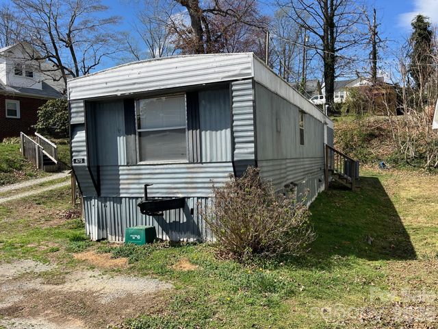 475 E Court Street, Marion, NC 28752