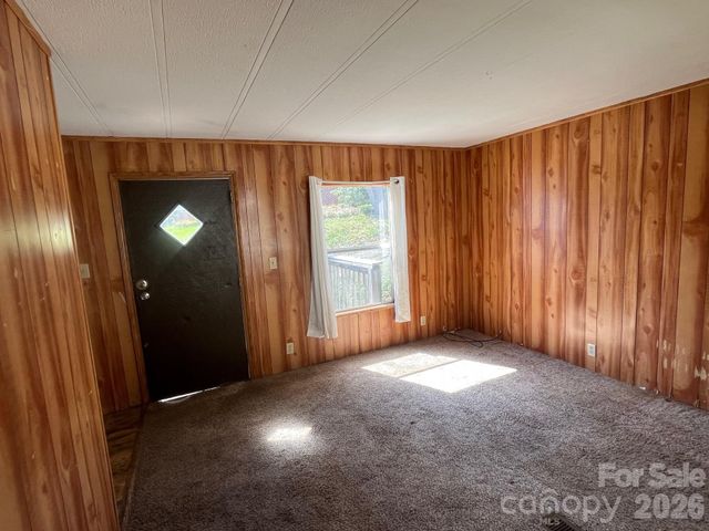 475 E Court Street, Marion, NC 28752