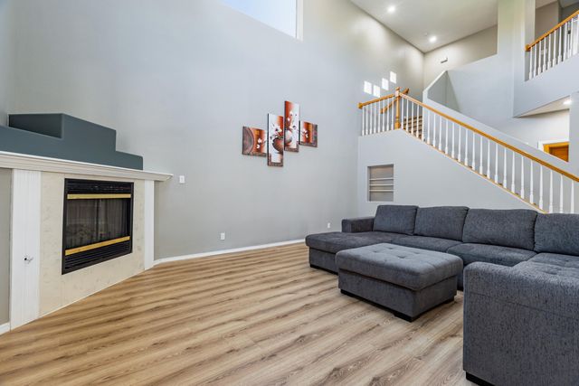 5801 Tres Vistas Court NW, Albuquerque, NM 87120