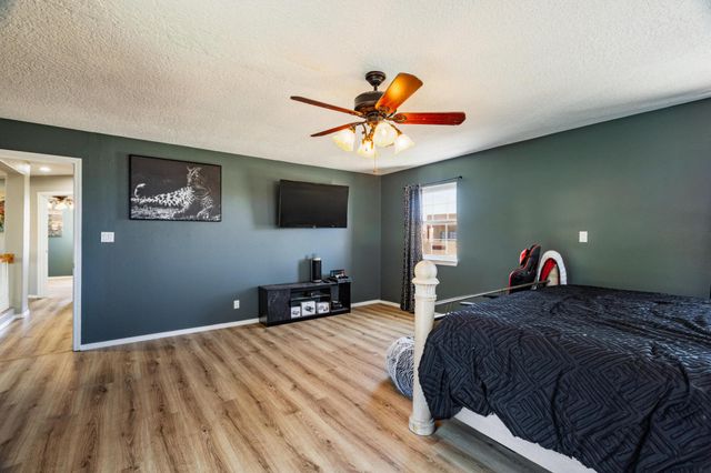 5801 Tres Vistas Court NW, Albuquerque, NM 87120