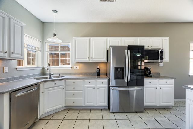 5801 Tres Vistas Court NW, Albuquerque, NM 87120