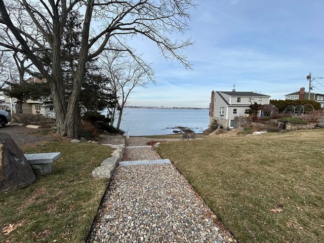 23 Nonantum Rd -, Marblehead, MA 01945