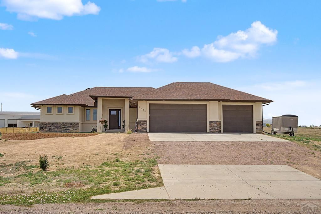 1025 Dalton Brothers Dr, Pueblo West, CO 81007